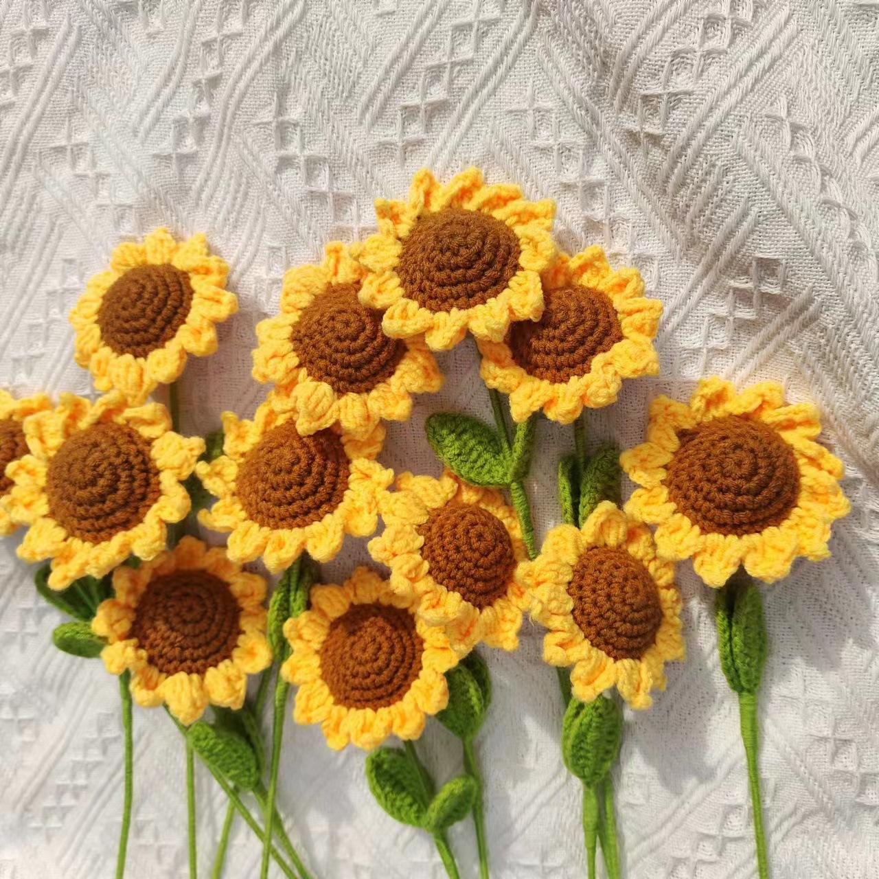 Finished Crochet Sunflower Bou - đánh giá và giá Baby Nursery Fabric