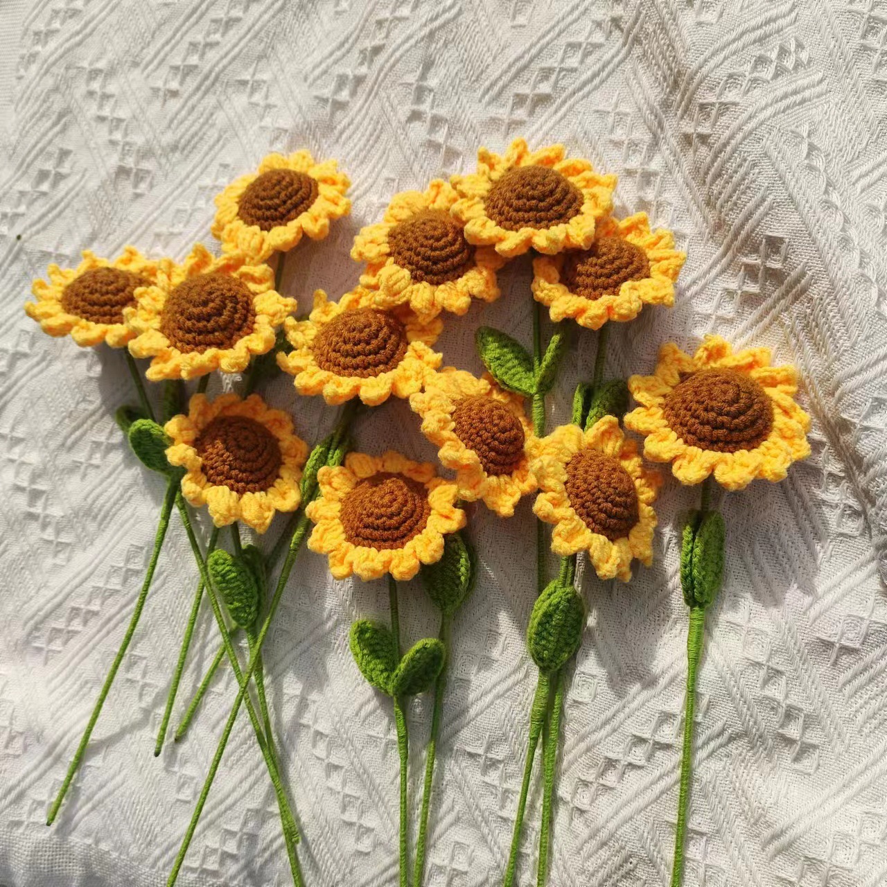 Finished Crochet Sunflower Bou - đánh giá và giá Baby Nursery Fabric