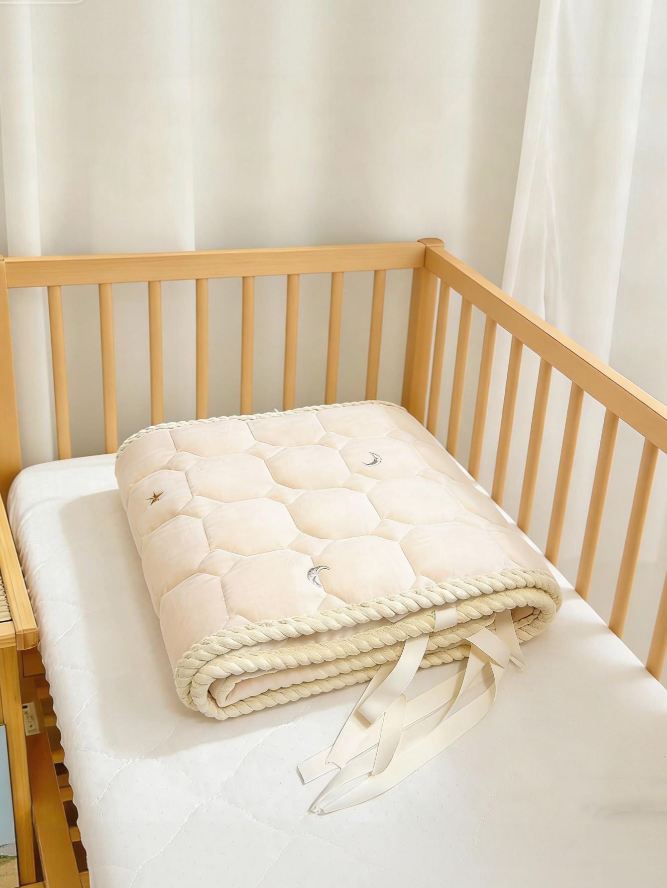Baby Crib Bumper Pure Cotton C - đánh giá và giá Baby Nursery Glider